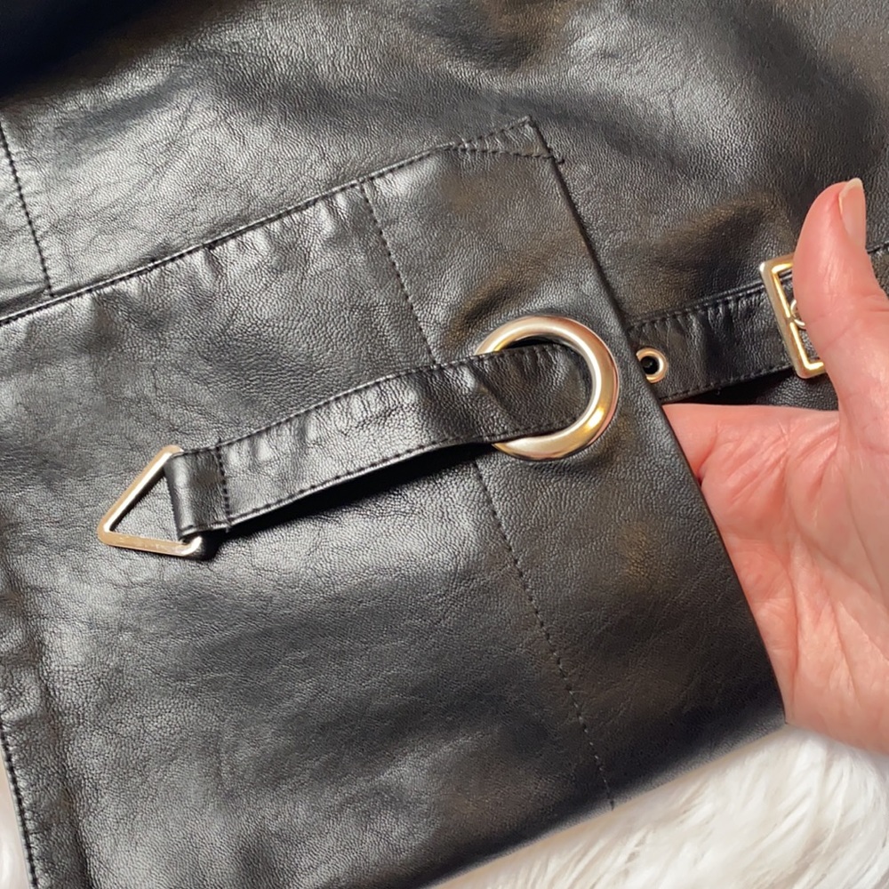 O-Ring High Waisted Faux Leather Shorts - Picture 5 of 9